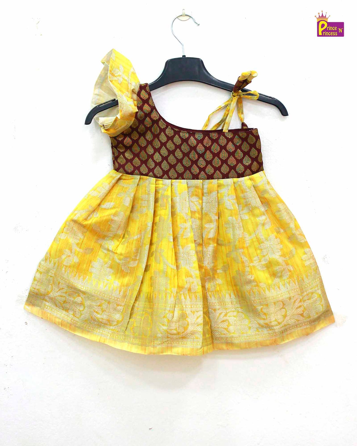 New Born Maroon With Yellow LF739