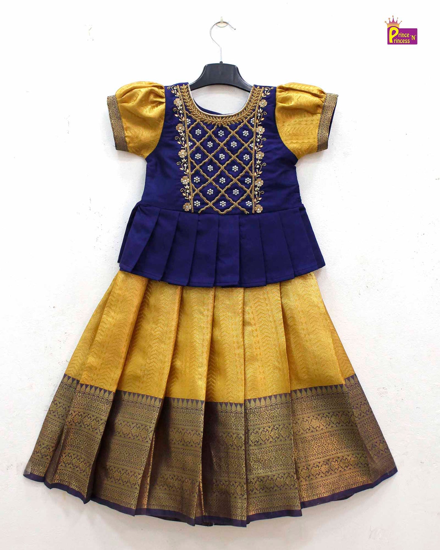 Golden Traditional Aari Pattupavadai PPP1787